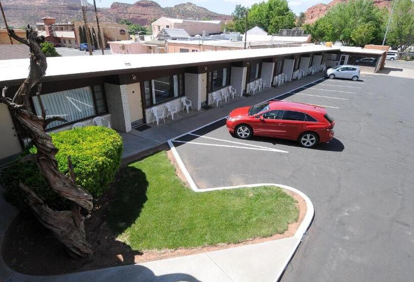 هتل Aiken S Lodge