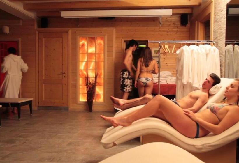 هتل Al Pelmo Wellness