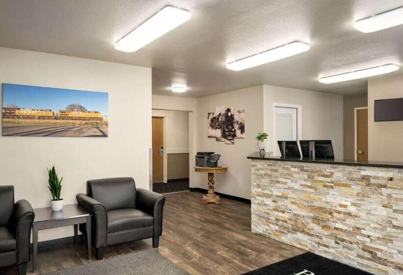 בית מלון כפרי Baymont By Wyndham Hearne