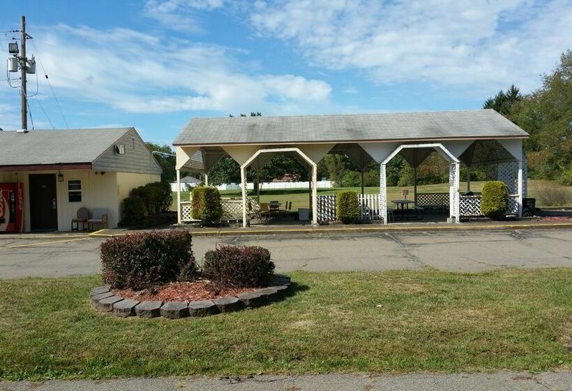 Отель Budget Inn Corning