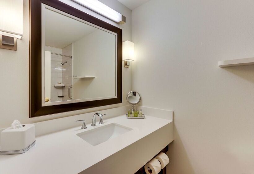 Отель Doubletree By Hilton St. Louis Forest Park