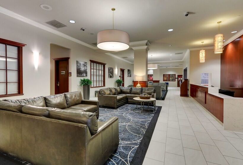 Отель Doubletree By Hilton St. Louis Forest Park