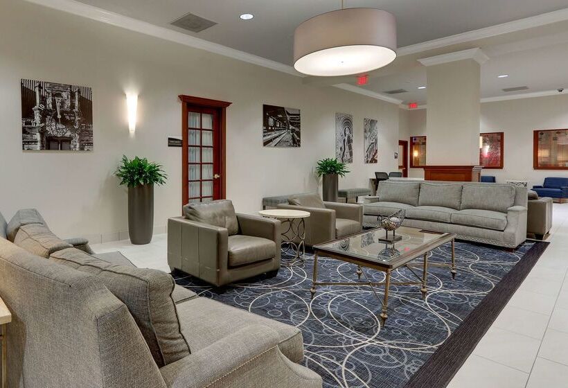 Отель Doubletree By Hilton St. Louis Forest Park