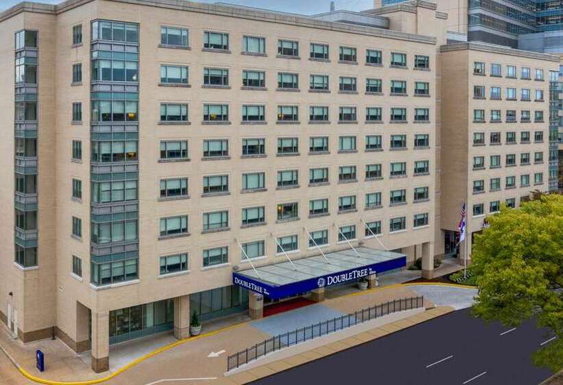 Отель Doubletree By Hilton St. Louis Forest Park