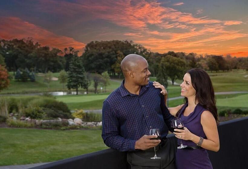 בית מלון כפרי Eaglewood Resort & Spa