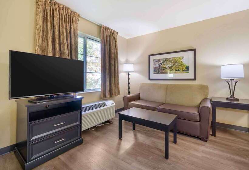 בית מלון כפרי Extended Stay America Suites Seattle Bothell Canyon Park