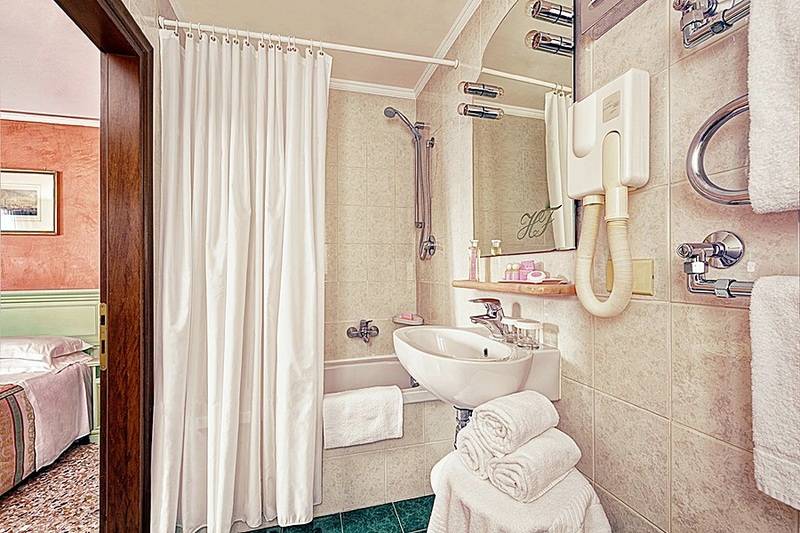 Fotos del hotel Firenze:  12