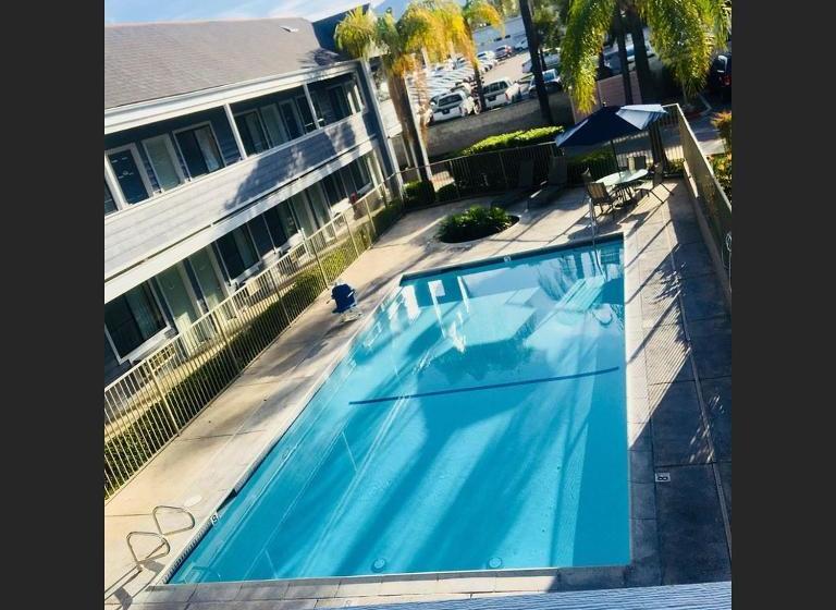 هتل Good Nite Inn Redlands