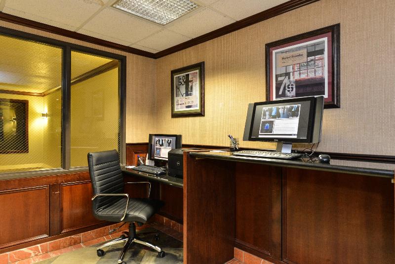 호텔 Holiday Inn Express Portland Se   Clackamas Area, An Ihg