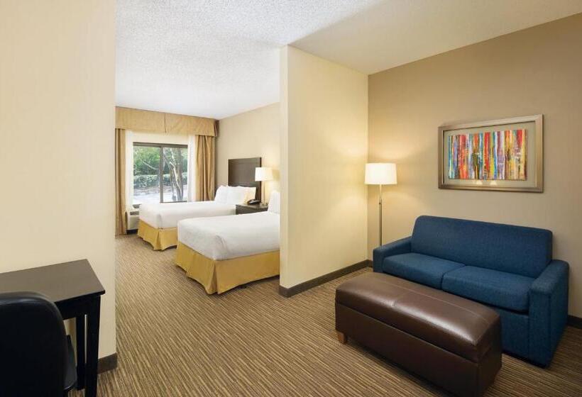 בית מלון כפרי Holiday Inn Express & Suites Alpharetta, An Ihg
