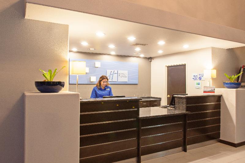 בית מלון כפרי Holiday Inn Express Temecula, An Ihg