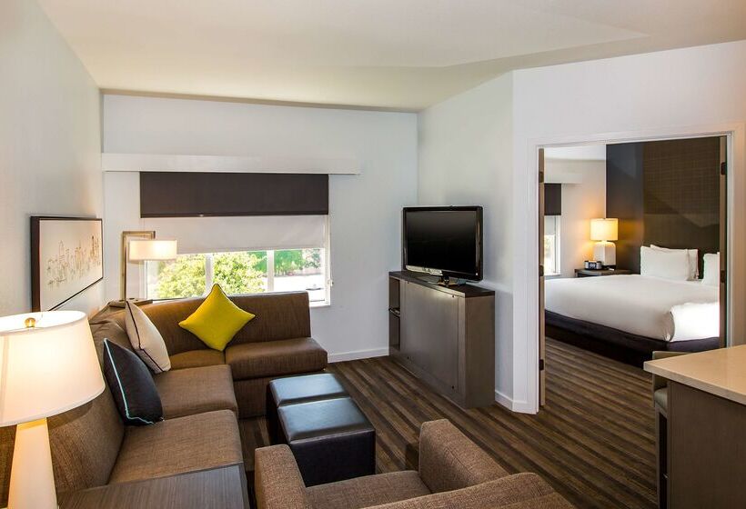 هتل Hyatt House Santa Clara