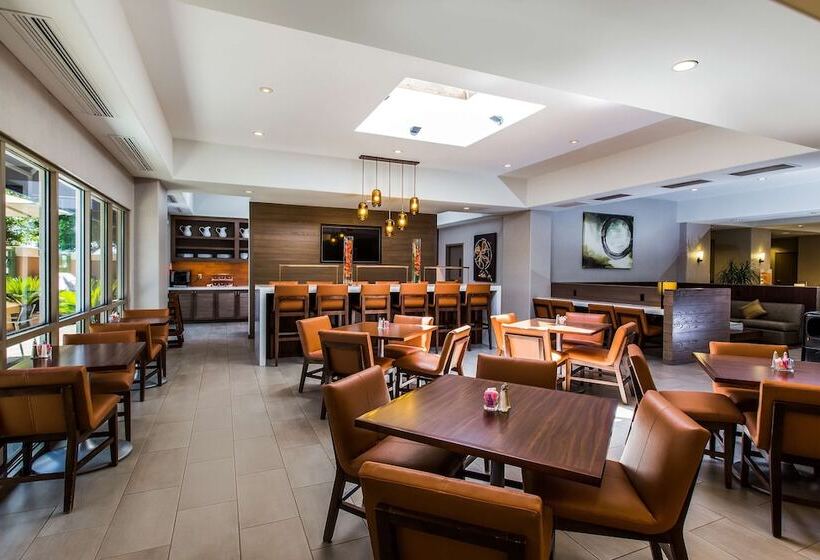 هتل Hyatt House Santa Clara