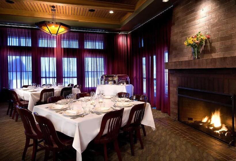 호텔 Inn At Cape Kiwanda