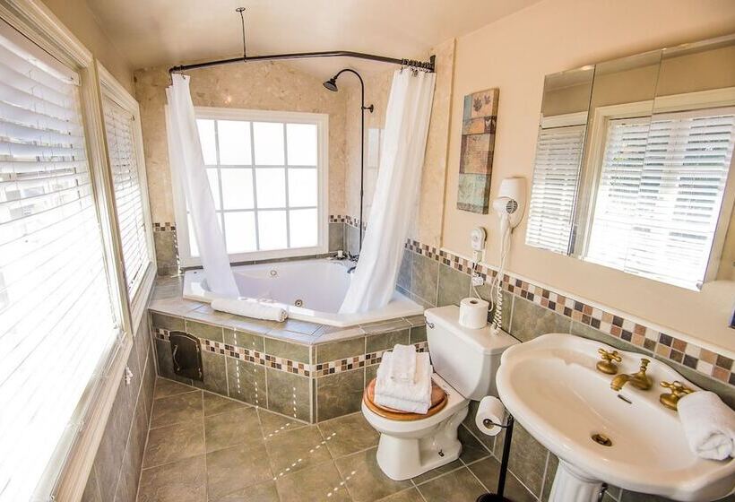 فندق Inn At Parkside