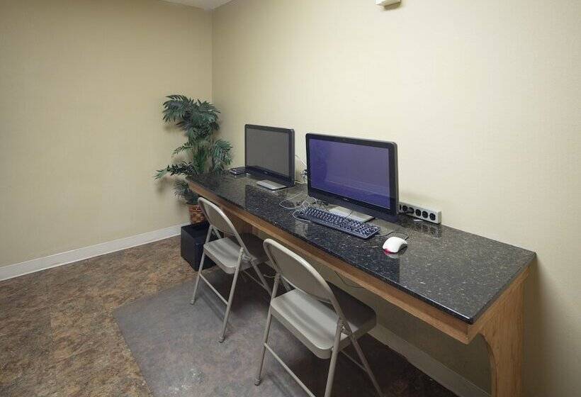 هتل Intown Suites Extended Stay Marietta Ga   Roswell Rd