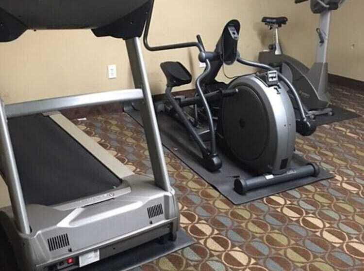 هتل Intown Suites Extended Stay Marietta Ga   Roswell Rd