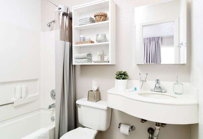 هتل Intown Suites Extended Stay Marietta Ga   Roswell Rd