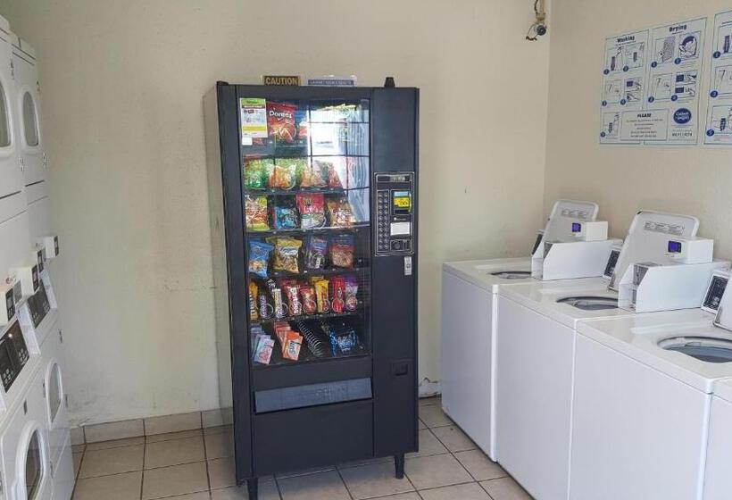 فندق Intown Suites Extended Stay Select New Orleans La   Harvey