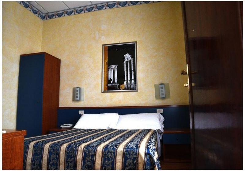 Fotos del hotel Julia:  9