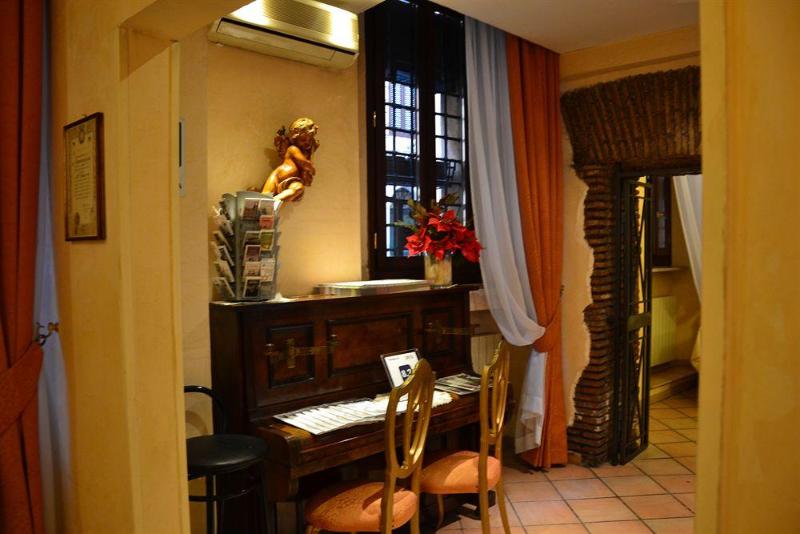 Fotos del hotel Julia:  33