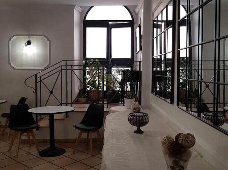 Fotos del hotel Julia:  35