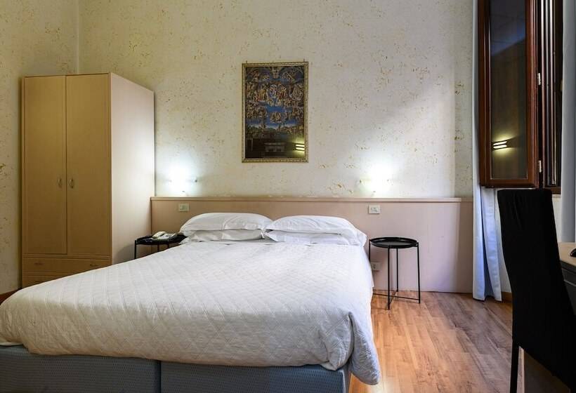 Fotos del hotel Julia:  10