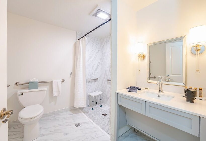 Отель Kent Island Resort