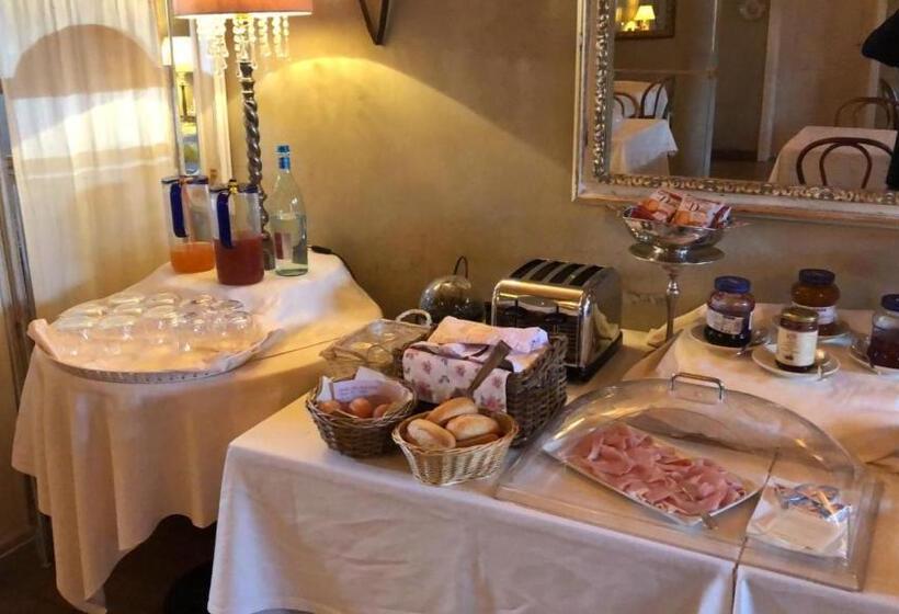 هتل Locanda Dei Cinque Cerri