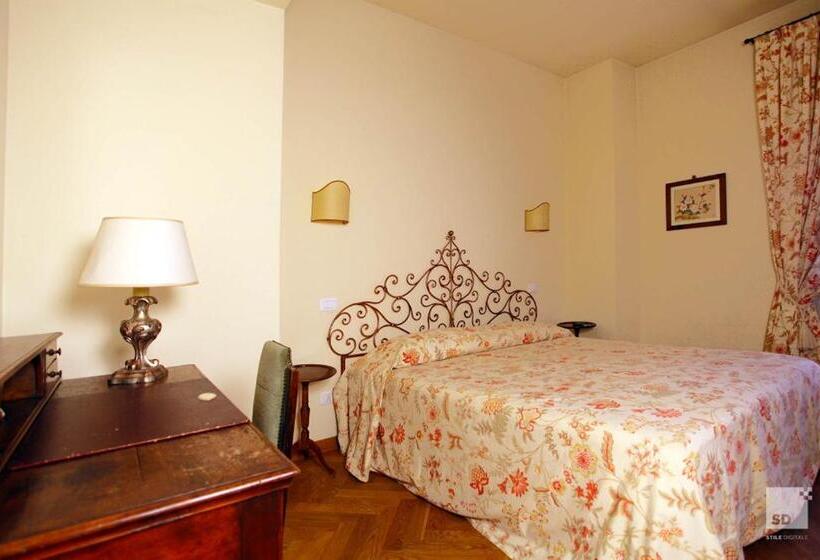 هتل Locanda Dei Cinque Cerri