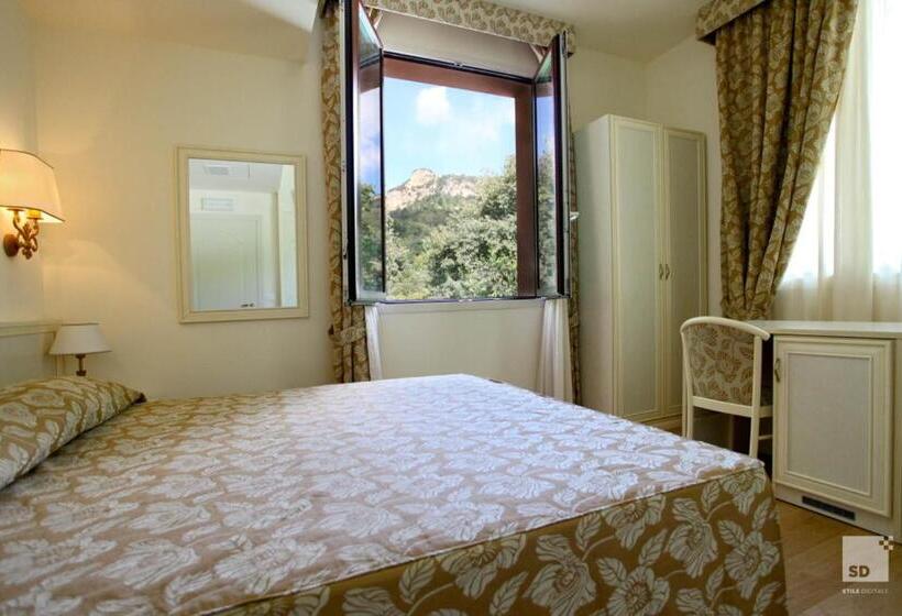 هتل Locanda Dei Cinque Cerri