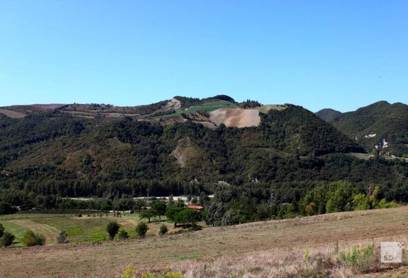 هتل Locanda Dei Cinque Cerri