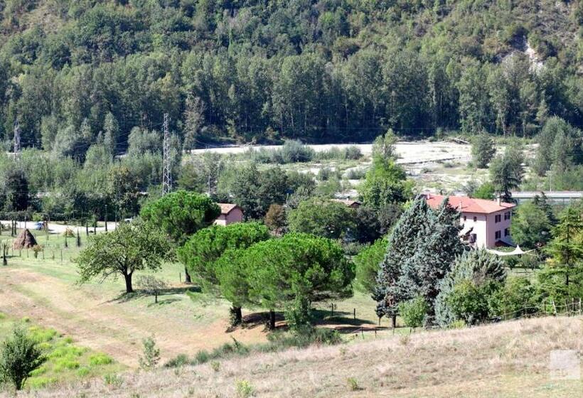 هتل Locanda Dei Cinque Cerri