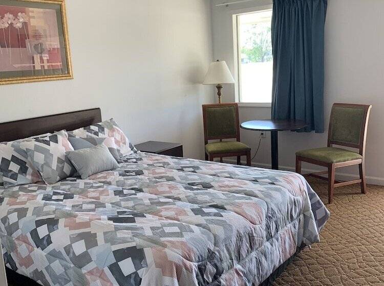 Отель Monticello Inn