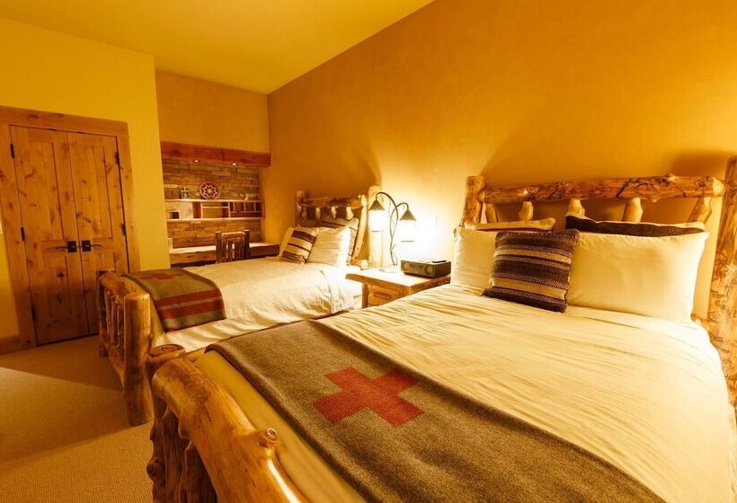 هتل Niwot Inn & Spa