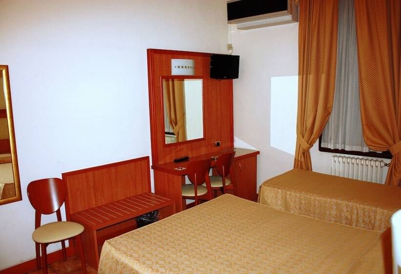 Fotos del hotel Piccolo:  27