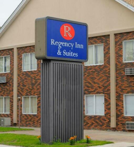 هتل Regency Inn & Suites