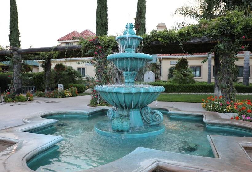 בית מלון כפרי South Coast Winery Resort & Spa