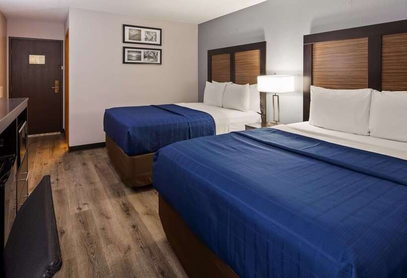 هتل Ramada By Wyndham Cedar Rapids South