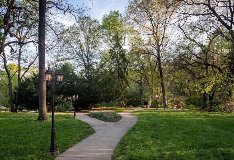 The Elms Hotel & Spa, A Destination By Hyatt