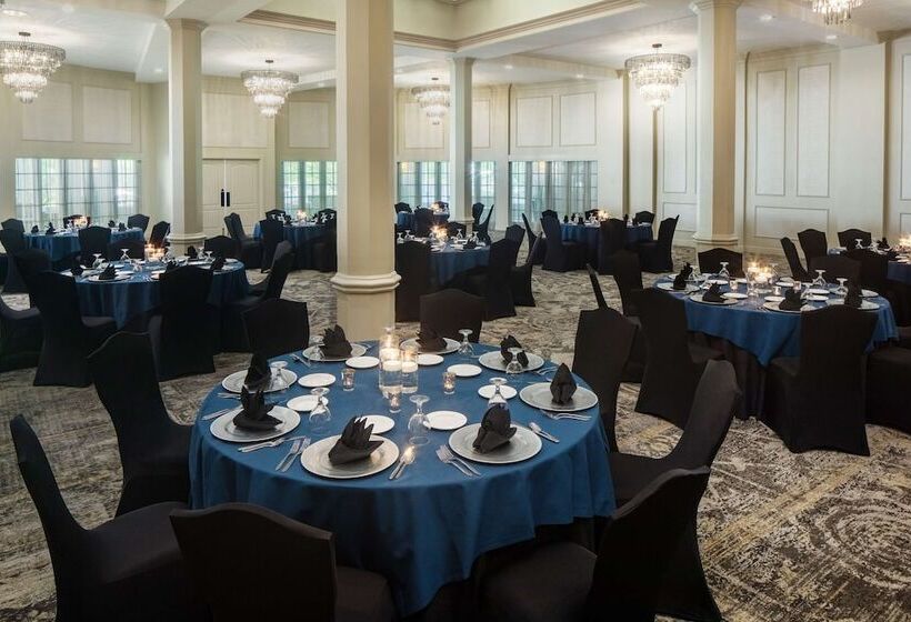 The Elms Hotel & Spa, A Destination By Hyatt