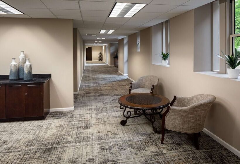 The Elms Hotel & Spa, A Destination By Hyatt