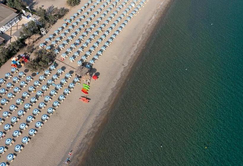 هتل Vascellero Club Resort