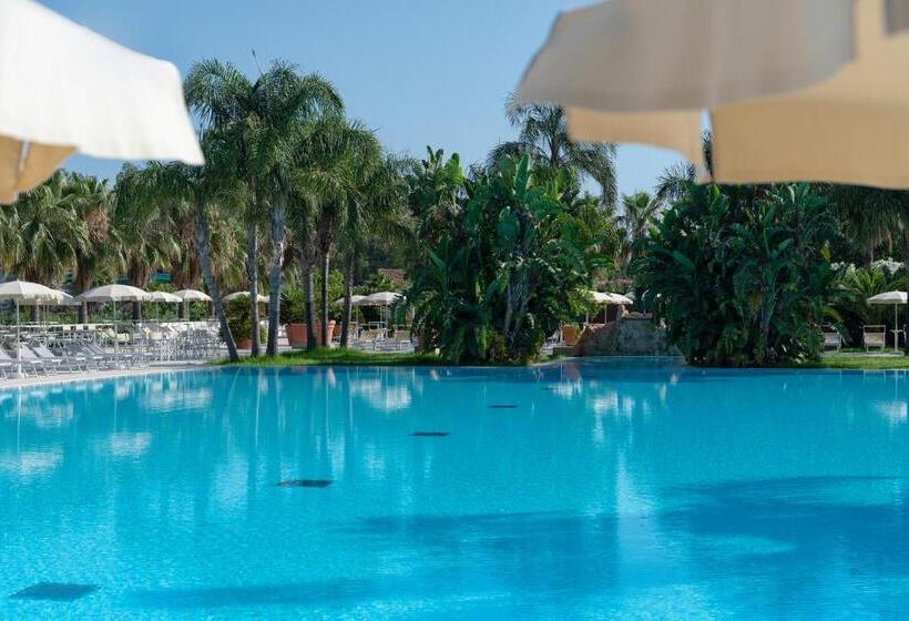 هتل Vascellero Club Resort
