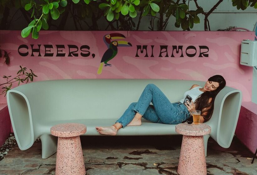 هتل Viajero Miami