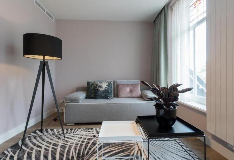 B&b   Brasserie De Lindeboom