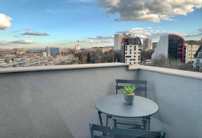 Gardenia Apartments