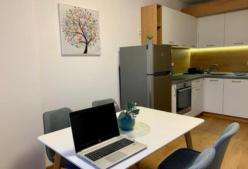Gardenia Apartments