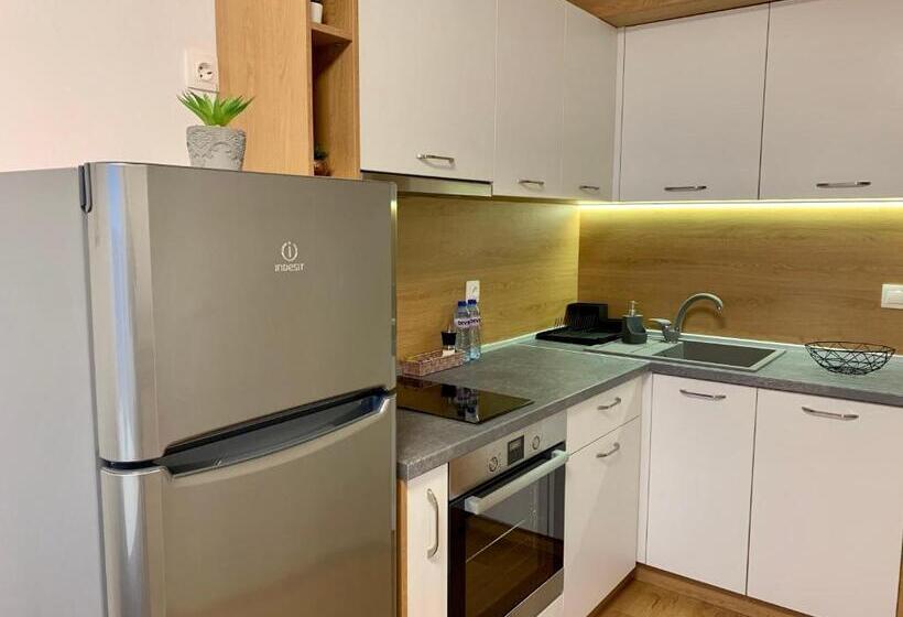Gardenia Apartments