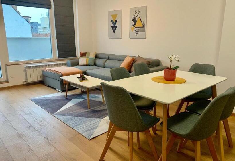 Gardenia Apartments
